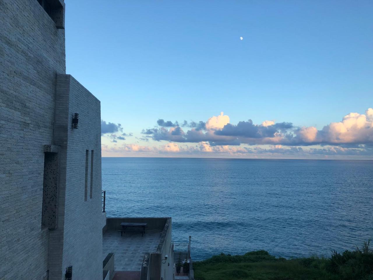 礁岩海湾主题民宿 盐寮 外观 照片